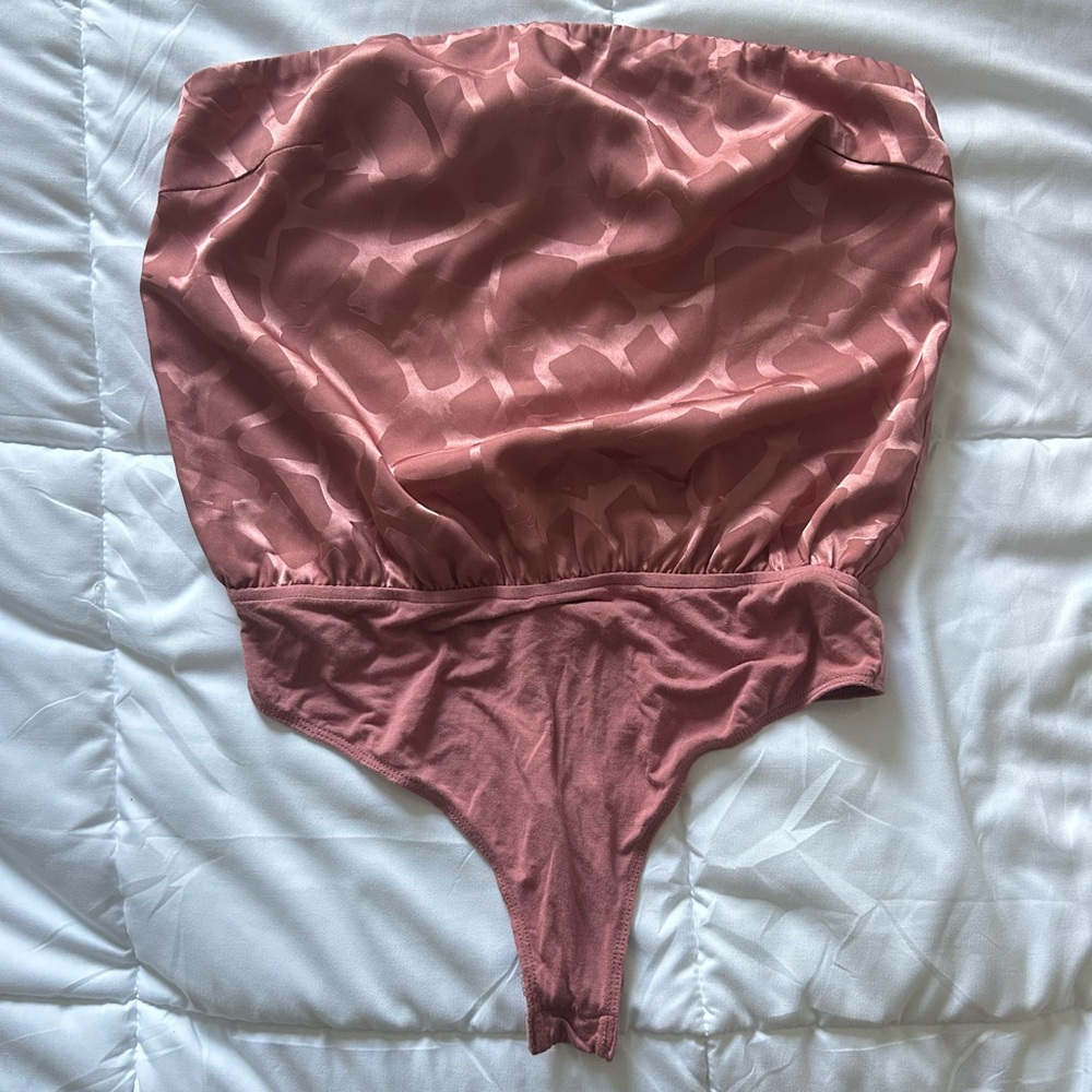Strapless bodysuit